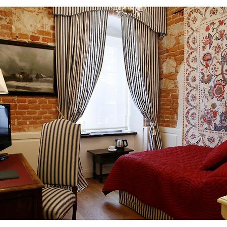 Hotel Dwor Kosciuszko Krakow Exterior photo A room at the hotel